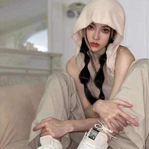 哈啰你有事吗